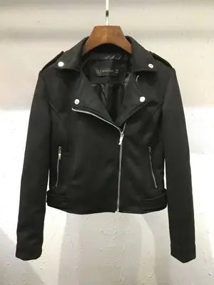 chaqueta de cuero rosa